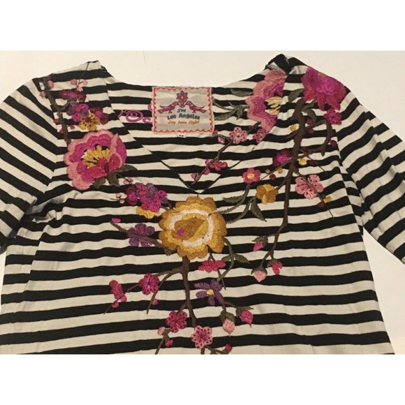 JWLA Johnny Was Los Angeles Top Womens XS Green Striped Floral Embroidered Shirt - Picture 2 of 4